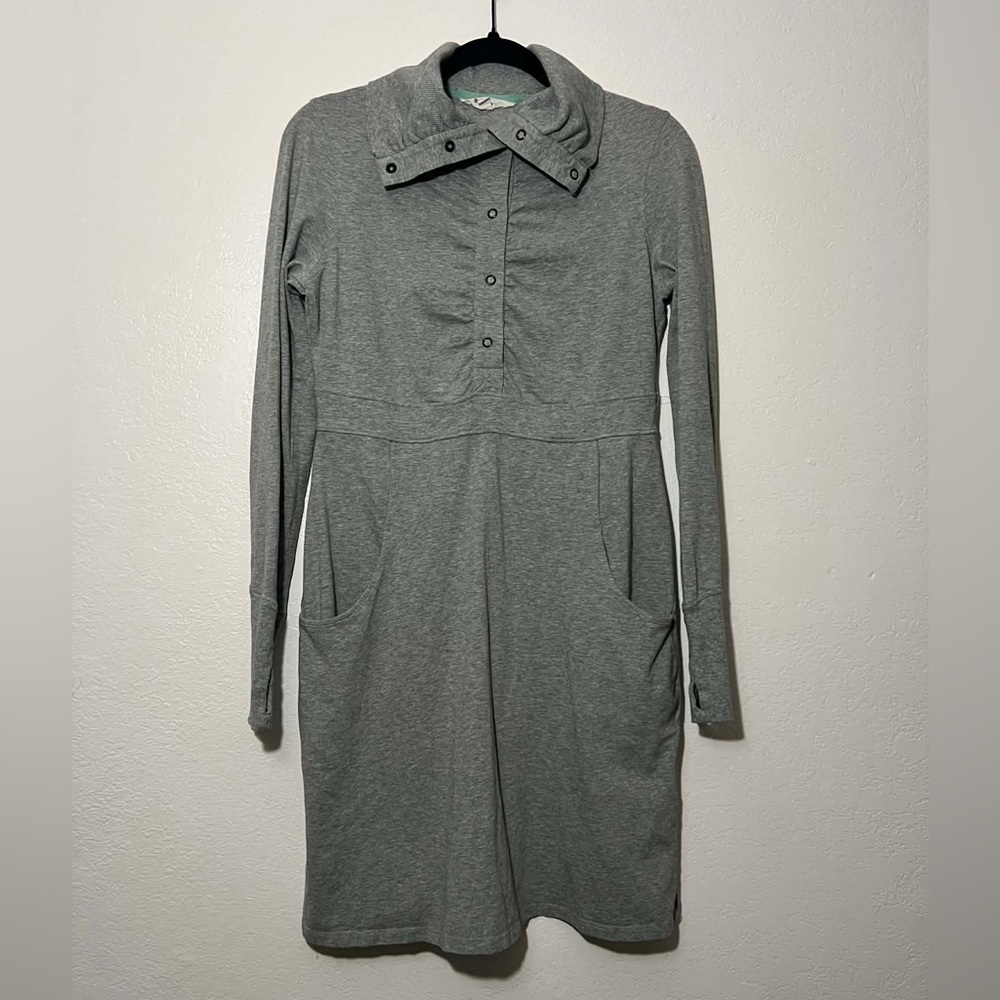 Athleta Women's Cozy Up Organic Cotton Grey Snap Button Front Dress Grey Size M